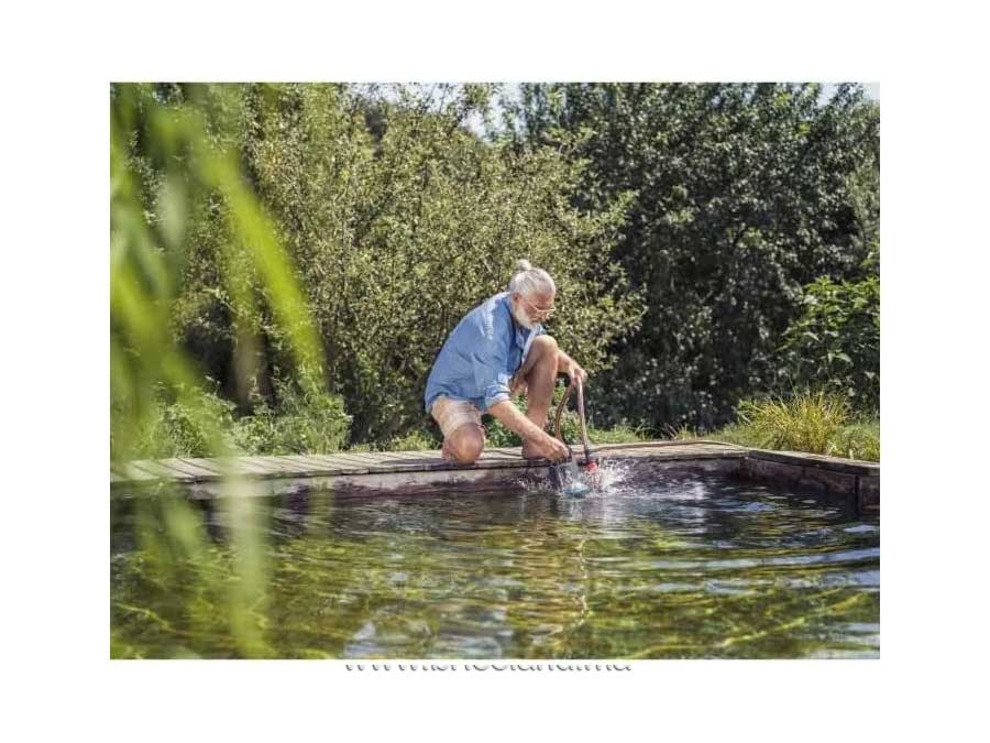 Pompe d'évacuation pour eaux chargées 9000 - GARDENA-16302